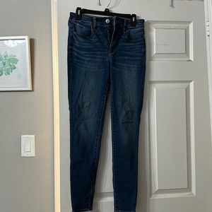 American Eagle Jeans Next Level Stretch Womens Size 6 Reg Med Wash Jegging